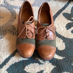 Naturalizer heeled booties